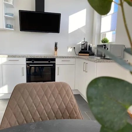 Apartment Kocasa-apartments 03, City-center Boeblingen, Stellplatz, Balkon, Waipu-tv