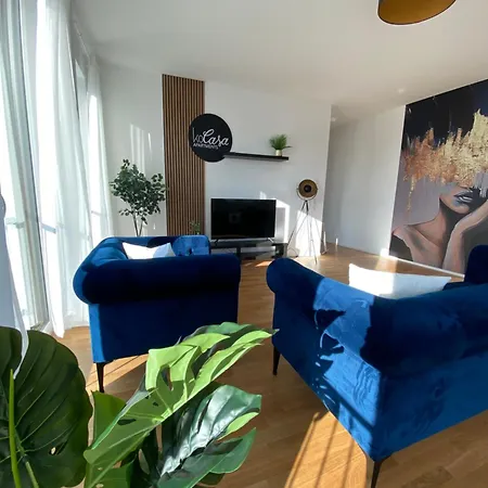 Apartment Kocasa-apartments 03, City-center Boeblingen, Stellplatz, Balkon, Waipu-tv