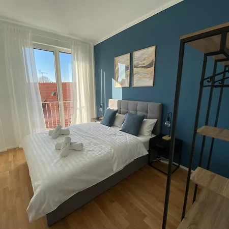 Kocasa-apartments 03, City-center Boeblingen, Stellplatz, Balkon, Waipu-tv Boeblingen
