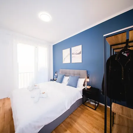 Kocasa-apartments 03, City-center Boeblingen, Stellplatz, Balkon 아파트 뵈브링엔