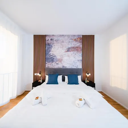 Kocasa-apartments 03, City-center Boeblingen, Stellplatz, Balkon